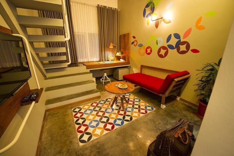 Lokal Hotel & Restaurant Yogyakarta Exteriér fotografie