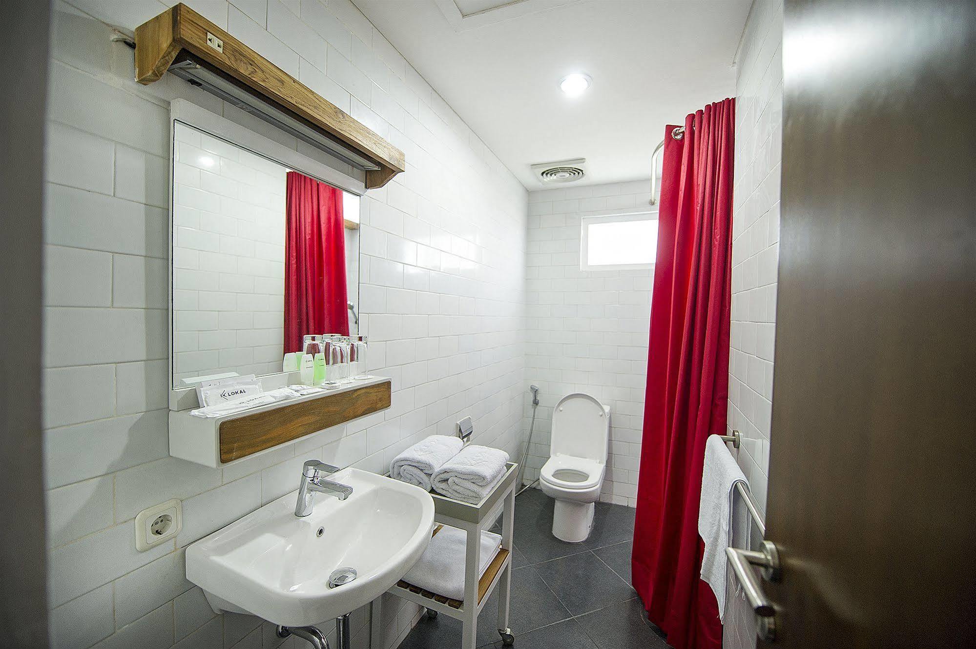 Lokal Hotel & Restaurant Yogyakarta Exteriér fotografie